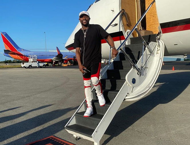 Mayweather wraca na ring! Rywal? OGROMNE zaskoczenie