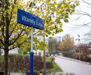 To najstarsze osiedle w Warszawie. Aby żyć jak w bajce panowały tu dziwne zasady