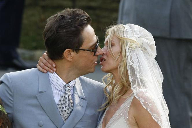 Suknia ślubna Kate Moss