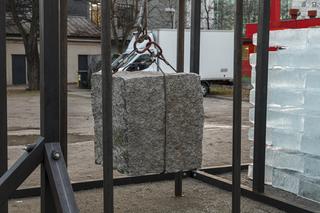 „Maszyna Czasu” przed Muzeum Współczesnym we Wrocławiu