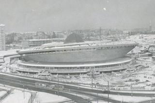 Spodek, ikona Katowic, ma urodziny. Czy wiecie, że architekci krytycznie ocenili swą pracę? Archiwalne zdjęcia i wideo