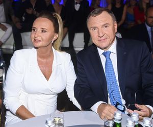 Tak świętuje obóz władzy! Kurscy tańczą do Żono moja, nagranie już hitem internetu