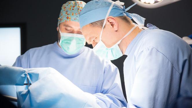 Na dobre i na złe. Falkowicz popełni bład przy stole operacyjnym