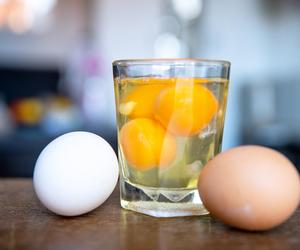 Tego nie jedz i nie pij, gdy masz kaca. Nie pomoże, a może zaszkodzić