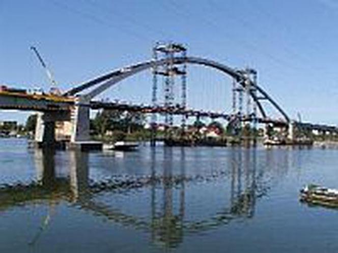 Most zwodzony nad Martwą Wisłą