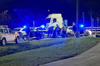 Pościg na Targówku. Na widok policji zaczęli uciekać. Padły strzały