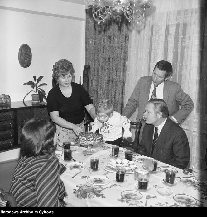 Dzieciństwo w czasach PRL-u