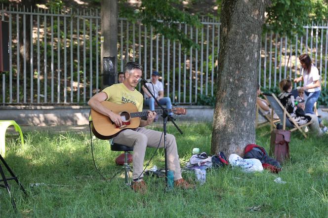 Pierwszy tegoroczny „Brunch pod chmurką” w Lublinie za nami. Było dobre jedzenie, muzyka i prelekcje