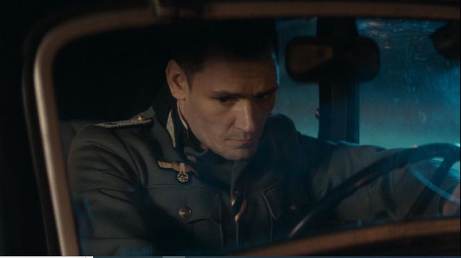 Zatoka szpiegów, odcinek 18. Franz (Bartosz Gelner)