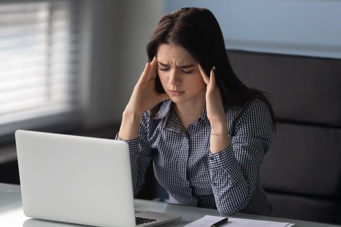 Ta „zapomniana witamina” może chronić mózg. Większość Polaków ma jej za mało