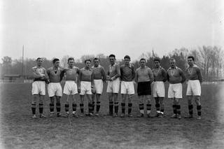 Archiwalne zdjęcia piłkarzy Warty Poznań. Tak wyglądał polski futbol blisko 100 lat temu!