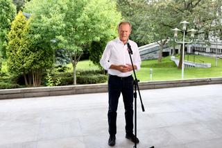 Tusk nosi buty za 3800zł