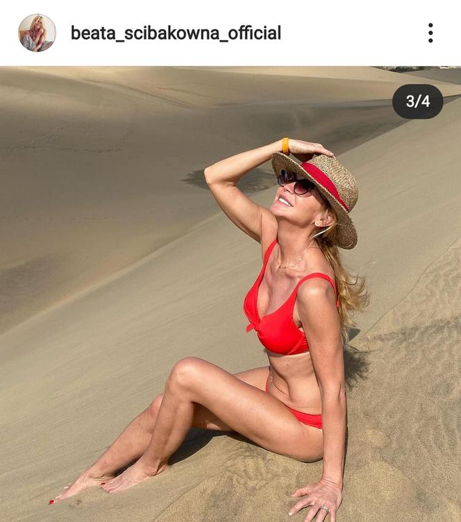 Beata Ścibakówna usycha na piasku Sahary