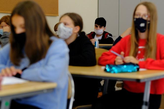 Powrót do szkół - nowy termin potwierdzony przez ministra