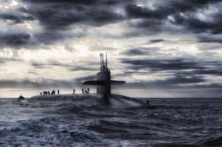 Które to państwo chce dołączyć do posiadaczy atomowych okrętów podwodnych i z czyją pomocą?
