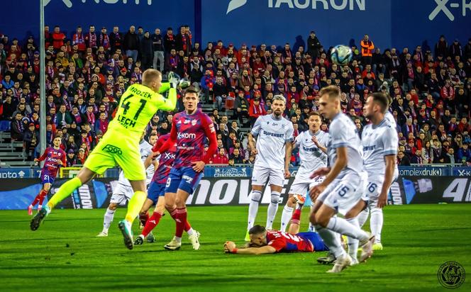 Raków Częstochowa kontra Lech Poznań 4:0. Tak bawili się kibice