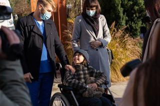 Na dobre i na złe, odcinek 803, Maks (Tomasz Ciachorowski), przedstawicielka fundacji Marta, Koli