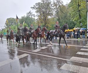 Pochód Gwarkowski 2025 w strugach deszczu