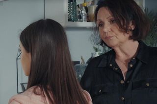 M jak miłość, odcinek 1813: Basia (Karina Woźniak), Marysia (Małgorzata Pieńkowska) 