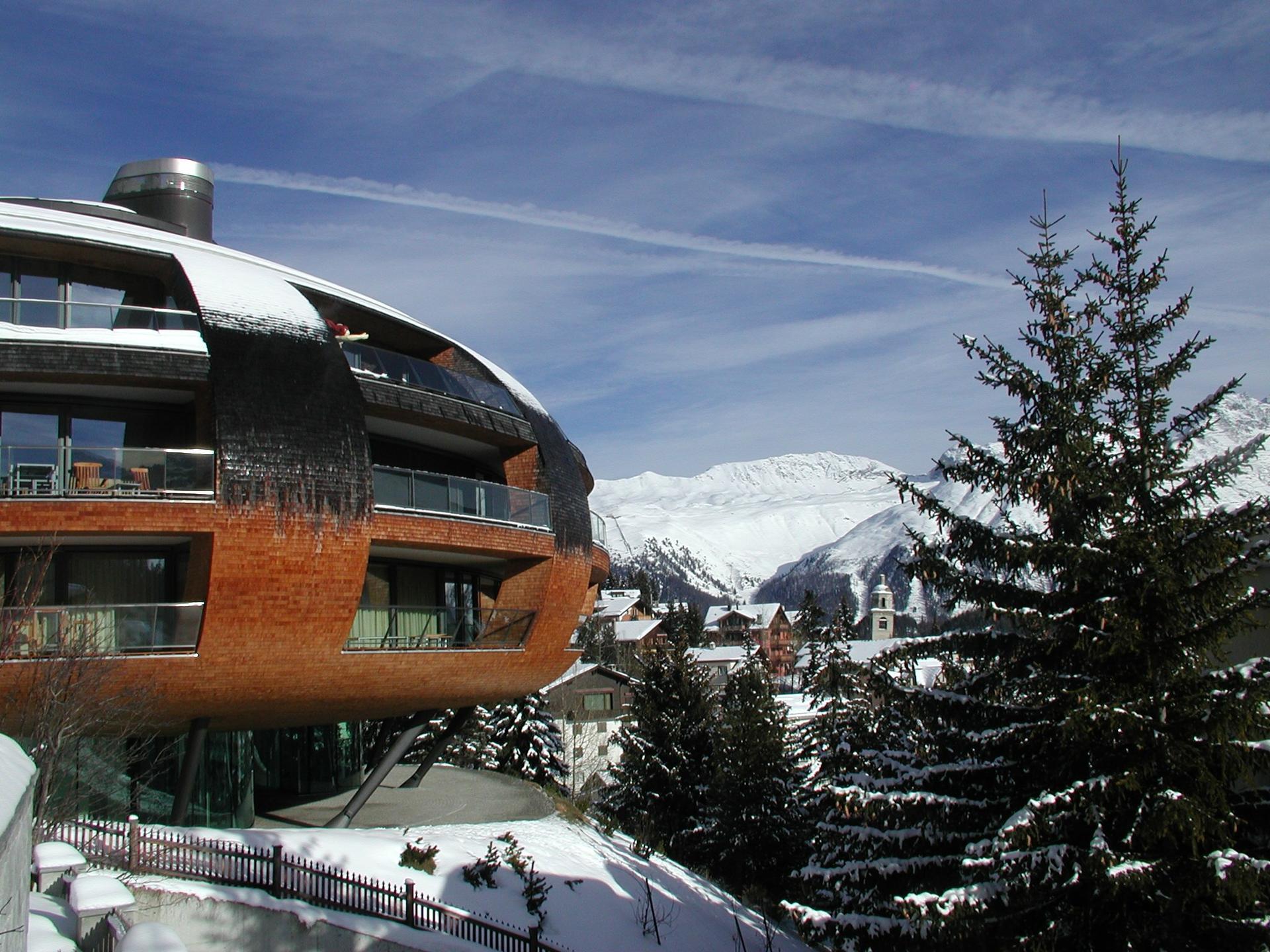 Dom mieszkalny Chesa Futura, St. Moritz, Szwajcaria, proj. Foster nad Partners