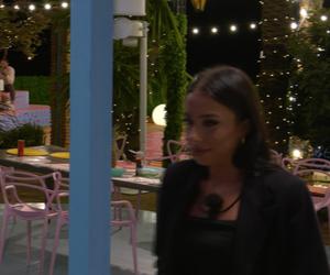 Love Island 9: widzowie martwią się o Bartka. Co dzieje się z chłopakiem?