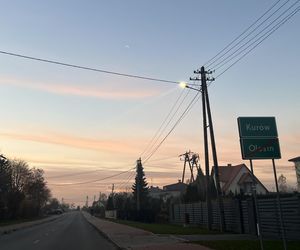 Pijana kobieta wjechała w latarnię. Mąż próbował wziąć winę na siebie