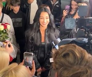 Tak fani powitali Justynę Steczkowską na lotnisku. Były łzy i tulenie. Byłaś najlepsza!