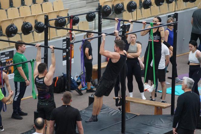 Ponad 300 osób ćwiczyło na SISU Arenie. Za nami ogólnopolski trening kalisteniki! 