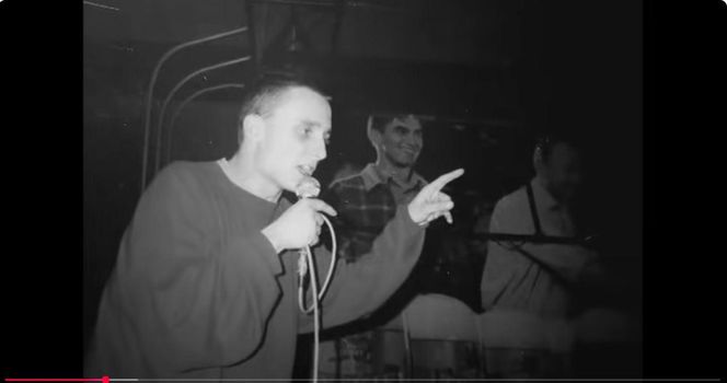 Tragiczna śmierć Magika poruszyła Polskę, a ale jego muzyka wciąż żyje. Teraz Paktofonika wystąpi w Opolu