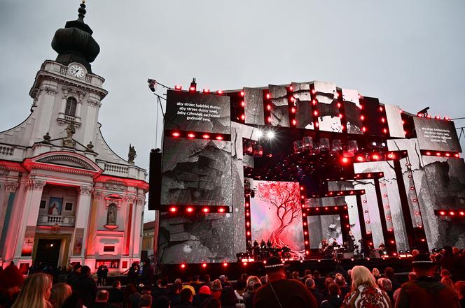 W Wadowicach upamiętniono rocznicę śmierci Jana Pawła II. Odbył się specjalny koncert