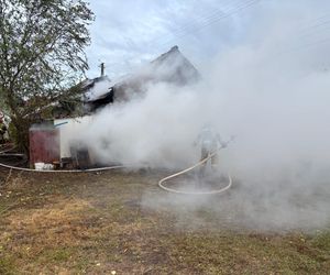 Pożar garażu przy ul. Gruszowskiej w Dąbrowie Tarnowskiej