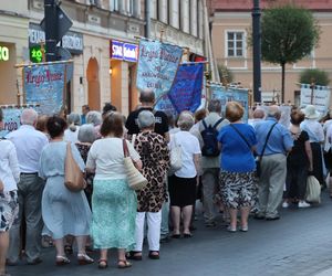 76. rocznica Cudu Lubelskiego. Procesja różańcowa w centrum Lublina