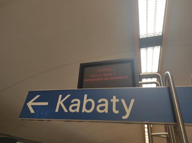Pilne: Awaria w metrze. Pociągi nie kursują