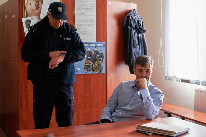 BrzydUla 2, odcinek 45 - opis, streszczenie: Ula poznaje prawdę o Nadii i Marku. Wyciągnie go z aresztu? 