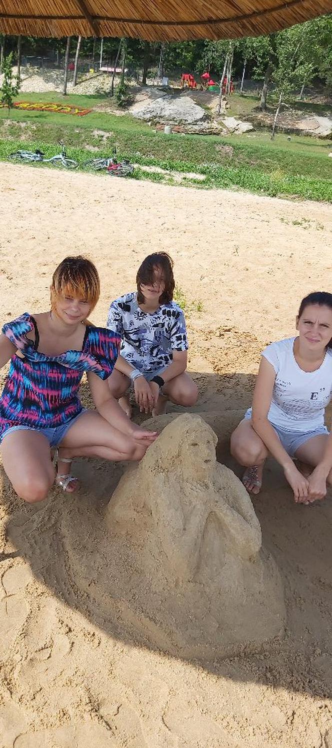 Szukamy imienia dla Syrenki, która pojawiła się na plaży w Brodach