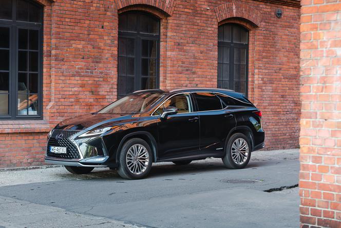 Lexus RX L 450h Omotenashi 3.5 V6 313 KM e-CVT - TEST, OPINIA. Polubisz od razu, albo pójdziesz do konkurencji 