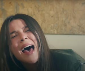 Ege odnajdzie Zeynep, ale porywacz Ragip dźgnie go nożem i zabije. Ukochany skona w ramionach zrozpaczonej Zeynep.