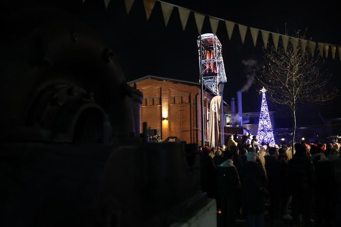 Jarmark BarbórkoweLOVE 2024. W Zabrzu bije świąteczne serce Śląska