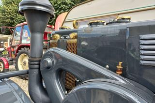 ​Zabytkowe traktory na rynku w Lesznie. Przedsmak festiwalu w Wilkowicach