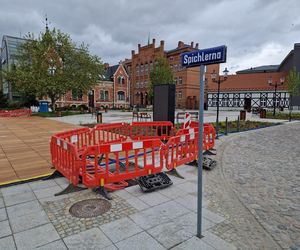 Rybi Rynek w Bydgoszczy niemal gotowy. Eleganckie nabrzeże już cieszy oczy!