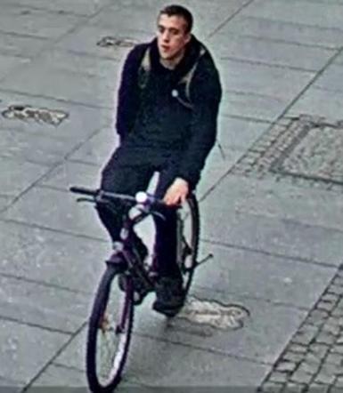 Toruńska Policja poszukuje rowerzysty, który potrącił dwulatka i uciekł