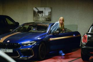 Sylwia Peretti sprzedaje samochód