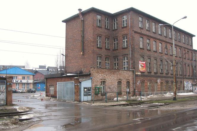 Dawny warsztat Lecha Wałęsy znajduje się na terenie Stoczni Schichaua w Gdańsku.