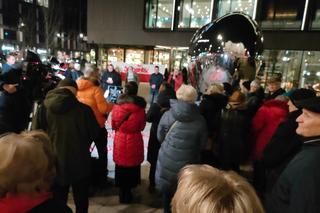 Serce Świateł dla Pawła Adamowicza. Wydarzenie KOD-u przeciw nienawiści