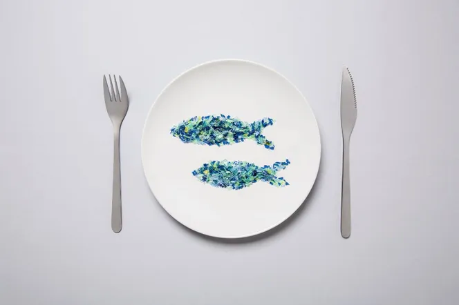 Mikroplastik jest wszędzie. Ile zjadamy go w naszej diecie? 
