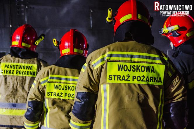 Droga krajowa numer 16 była całkowicie zablokowana. Płonęła ciężarówka ze zwierzętami [ZDJĘCIA]