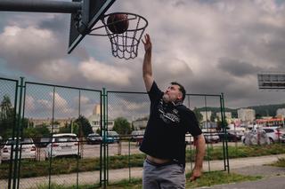 Artur Dziambor: Mistrz kosza i gofrów