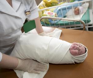 Coraz więcej noworodków rodzi się z kiłą. „Możesz nie wiedzieć, że jesteś chora”