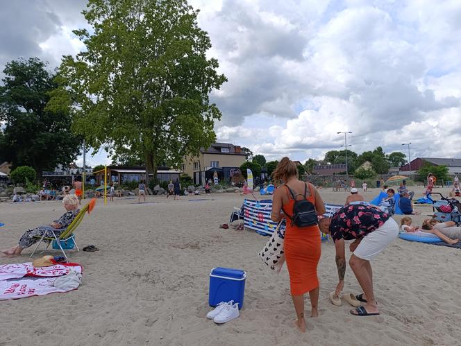 Plaża Mechelinki. Tłum w każdą sobotę i niedzielę