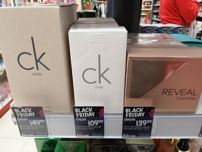  Black Friday w Rossmannie. Do -65% na perfumy